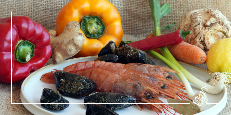 miesmuscheln an rotem curry gemuese