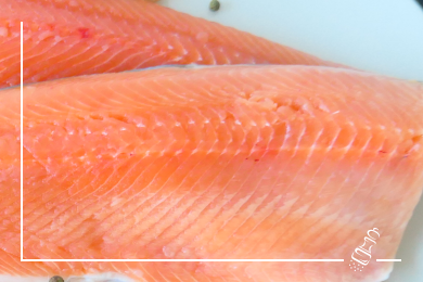 saiblingsfilets im speckmantel