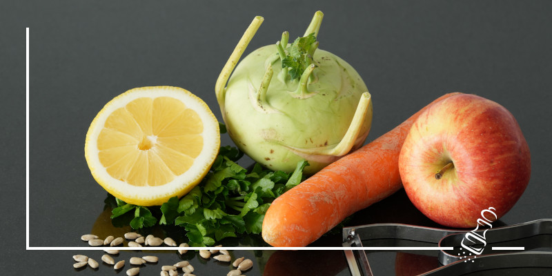 kohlrabisalat mit rueebli und apfel