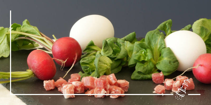 nuesslisalat mit ei und speckwuerfel