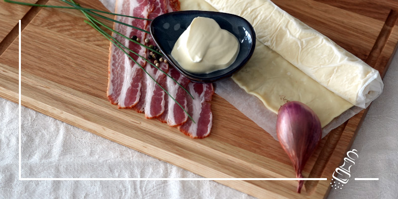 flammenkuchen mit gewuertem speck